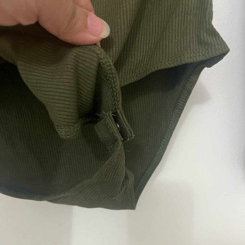 NWT Self E. Army Green Long Sleeve bodysuit. Size XS. - Picture 3 of 5